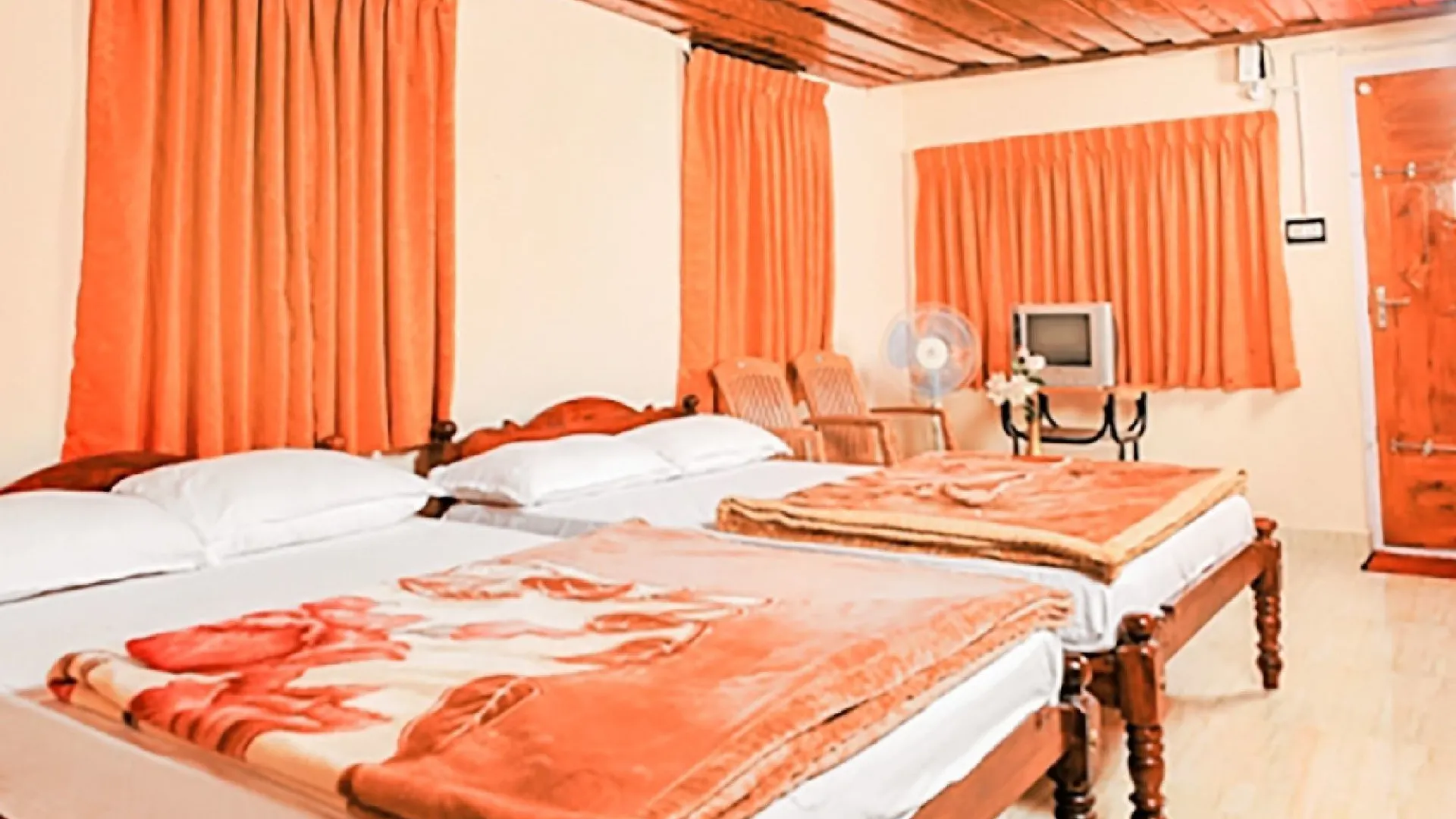 ** Hotel Guesthouser 1 Bedroom Homestay 5E02 Munnar India